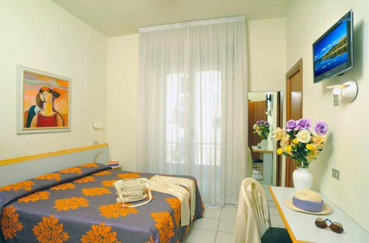 Hotel Astra Riccione Exterior foto